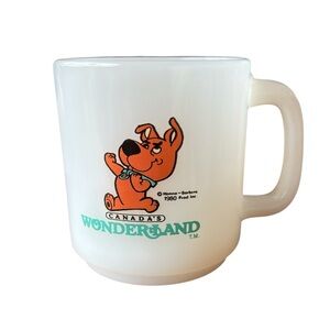 Canada's Wonderland White Mug with Scrappy-doo